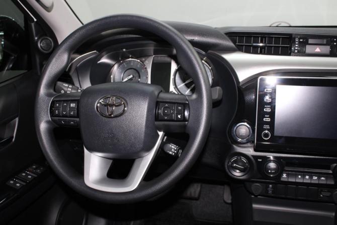 Toyota Hilux VIII Рестайлинг 2 с пробегом 2025 года, цена 7 400 000 рублей, 132 км, offers.body_type.unknown, Автокод Объявления