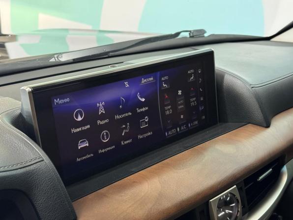 Lexus LX III Рестайлинг 2 с пробегом 2016 года, цена 6 970 000 рублей, 199755 км, внедорожник, Автокод Объявления