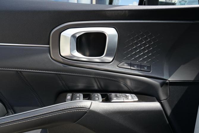 Kia Sorento IV с пробегом 2021 года, цена 4 300 000 рублей, 105000 км, внедорожник, Автокод Объявления