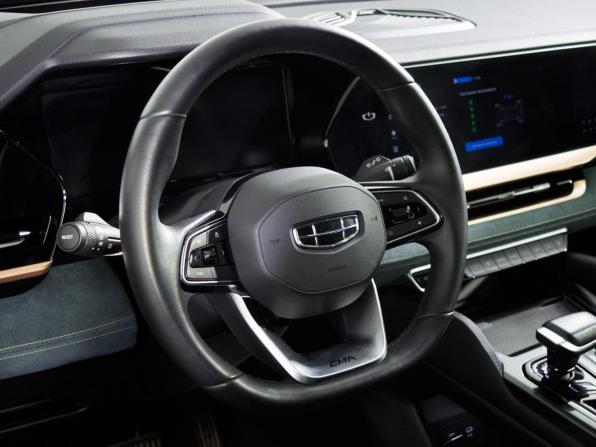 Geely Monjaro I с пробегом 2024 года, цена 3 250 000 рублей, 36780 км, внедорожник, Автокод Объявления