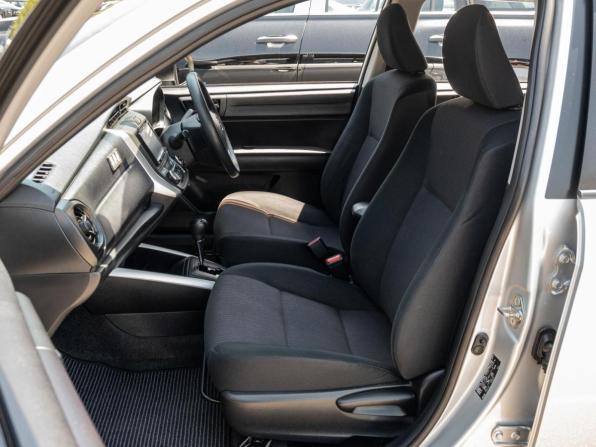 Toyota Corolla XI (E160 E170 E180) с пробегом 2015 года, цена 1 220 000 рублей, 153212 км, универсал, Автокод Объявления