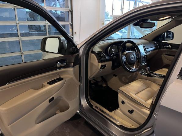 Jeep Grand Cherokee IV (WK2) Рестайлинг с пробегом 2021 года, цена 5 000 000 рублей, 72671 км, внедорожник, Автокод Объявления