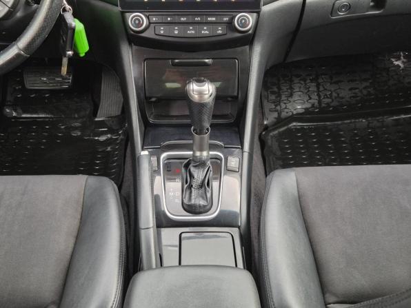 Honda Accord VII Рестайлинг с пробегом 2007 года, цена 929 000 рублей, 245765 км, седан, Автокод Объявления
