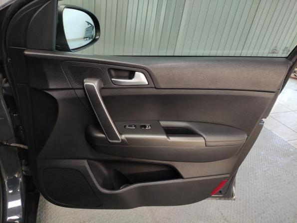 Kia Sportage IV Рестайлинг с пробегом 2021 года, цена 2 389 000 рублей, 92506 км, внедорожник, Автокод Объявления