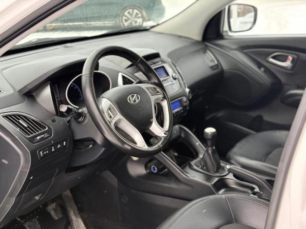Hyundai ix35 I с пробегом 2011 года, цена 970 000 рублей, 186237 км, внедорожник, Автокод Объявления