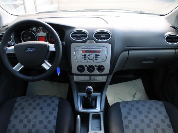 Ford Focus II Рестайлинг с пробегом 2008 года, цена 465 000 рублей, 166221 км, седан, Автокод Объявления