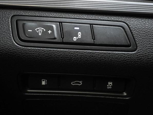 Hyundai Sonata VII (LF) Рестайлинг с пробегом 2018 года, цена 2 374 000 рублей, 119174 км, седан, Автокод Объявления
