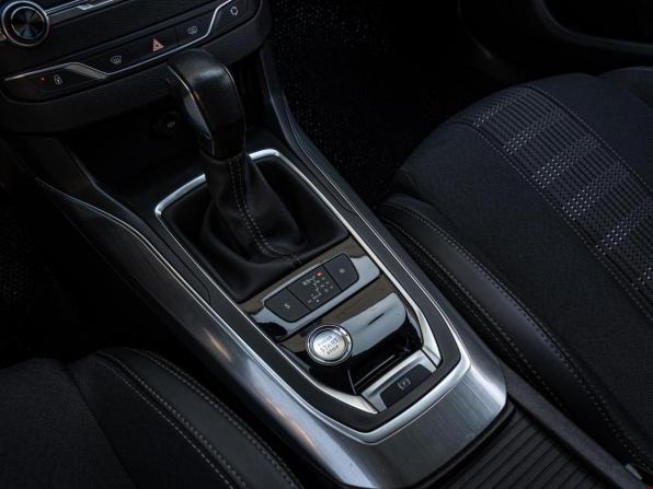 Peugeot 308 II Рестайлинг с пробегом 2019 года, цена 1 515 000 рублей, 135509 км, хэтчбек, Автокод Объявления