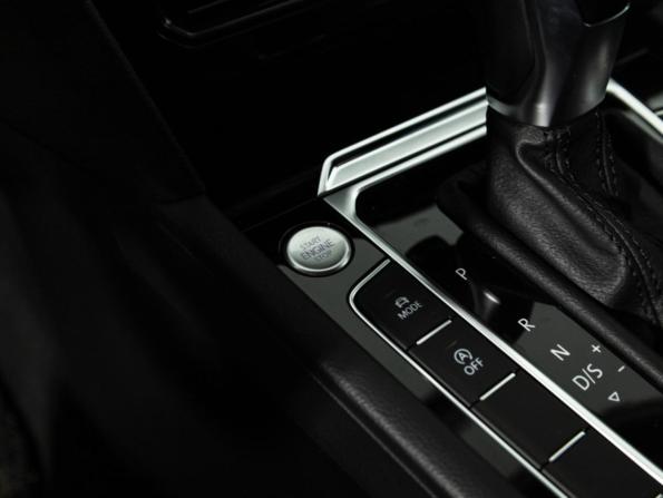 Volkswagen Arteon I Рестайлинг с пробегом 2021 года, цена 4 400 000 рублей, 75000 км, лифтбек, Автокод Объявления