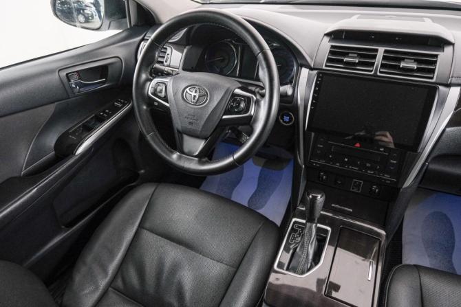 Toyota Camry VII (XV50) Рестайлинг 2 с пробегом 2018 года, цена 1 599 000 рублей, 190000 км, седан, Автокод Объявления