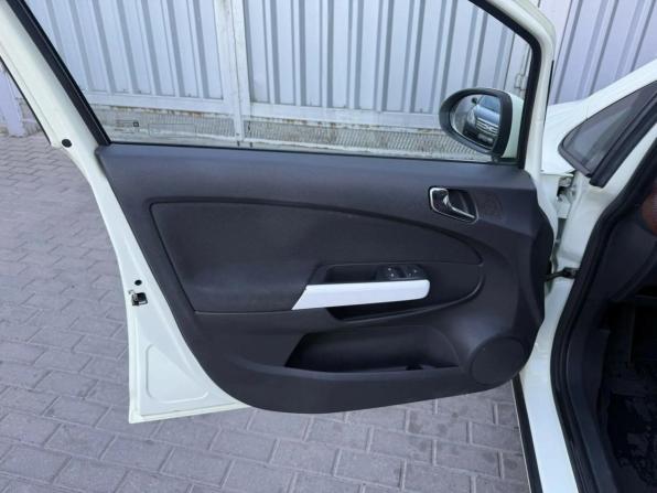 Opel Corsa D Рестайлинг II с пробегом 2012 года, цена 689 000 рублей, 94500 км, хэтчбек, Автокод Объявления