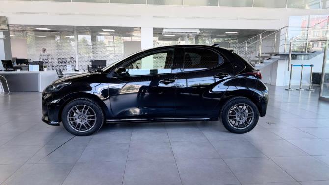Toyota Yaris IV с пробегом 2020 года, цена 1 045 000 рублей, 93000 км, хэтчбек, Автокод Объявления