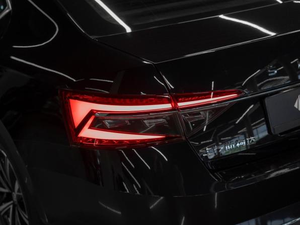 Skoda Superb III Рестайлинг с пробегом 2025 года, цена 3 350 000 рублей, 30 км, лифтбек, Автокод Объявления
