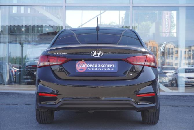 Hyundai Solaris II с пробегом 2018 года, цена 1 230 000 рублей, 114176 км, седан, Автокод Объявления
