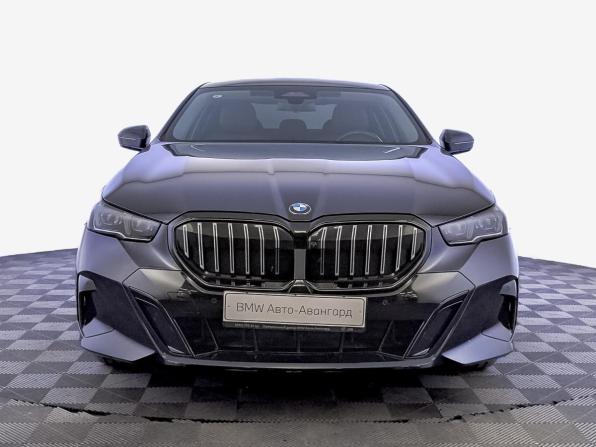 BMW 5 серии VIII (G60/G61/G68) с пробегом 2024 года, цена 7 600 000 рублей, 34956 км, седан, Автокод Объявления