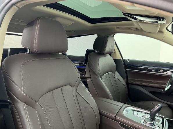 BMW 7 серии VI (G11/G12) Рестайлинг с пробегом 2020 года, цена 5 790 000 рублей, 99832 км, седан, Автокод Объявления