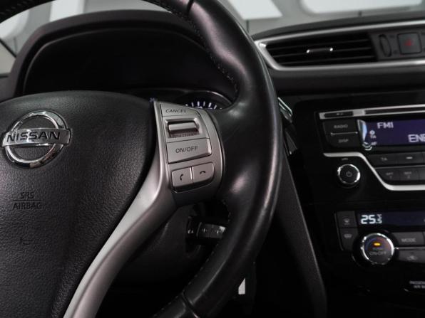 Nissan Qashqai II с пробегом 2017 года, цена 1 649 000 рублей, 173402 км, внедорожник, Автокод Объявления