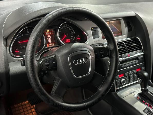 Audi Q7 I (4L) с пробегом 2007 года, цена 1 100 000 рублей, 279000 км, внедорожник, Автокод Объявления
