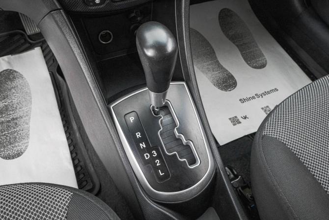 Hyundai Solaris I с пробегом 2013 года, цена 819 000 рублей, 224000 км, седан, Автокод Объявления