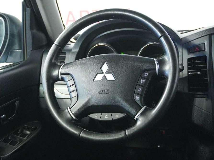 Mitsubishi Pajero IV Рестайлинг 1 Вологда  - изображение 16