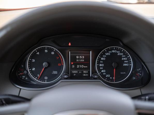 Audi Q5 I (8R) с пробегом 2011 года, цена 1 780 000 рублей, 158924 км, внедорожник, Автокод Объявления