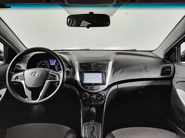 Hyundai Solaris I с пробегом 2014 года, цена 875 000 рублей, 180000 км, седан, Автокод Объявления