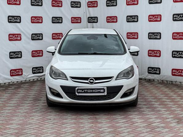 Opel Astra J Рестайлинг с пробегом 2012 года, цена 429 990 рублей, 199233 км, седан, Автокод Объявления