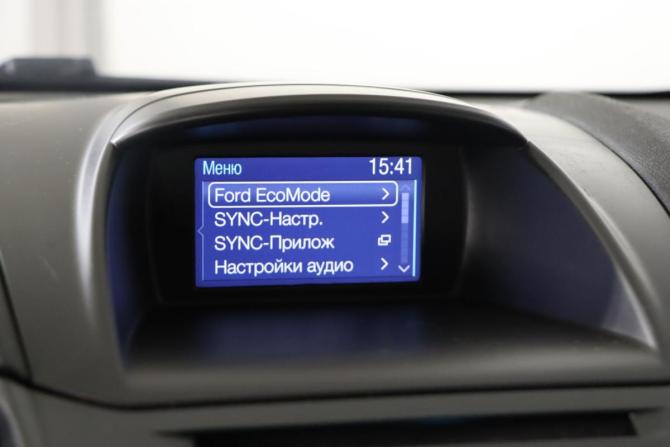 Ford Fiesta Mk6 Рестайлинг с пробегом 2015 года, цена 649 990 рублей, 148893 км, седан, Автокод Объявления