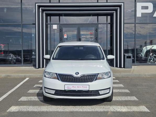 Skoda Rapid I с пробегом 2015 года, цена 900 000 рублей, 211000 км, лифтбек, Автокод Объявления