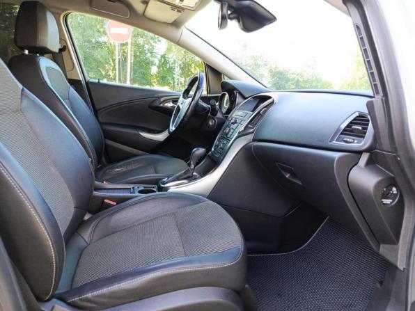 Opel Astra J с пробегом 2010 года, цена 616 000 рублей, 219600 км, хэтчбек, Автокод Объявления