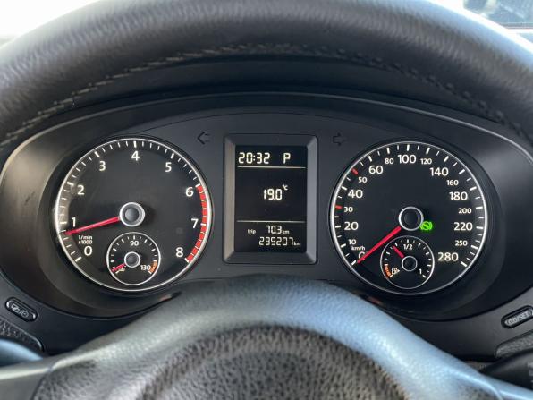 Volkswagen Jetta VI с пробегом 2012 года, цена 698 000 рублей, 236000 км, седан, Автокод Объявления
