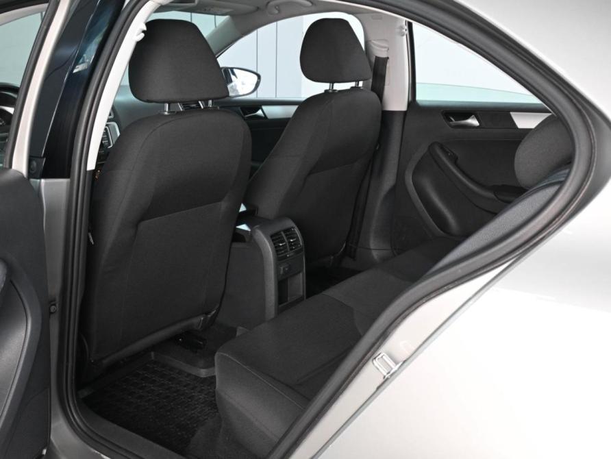 Volkswagen Jetta VI Рестайлинг Ростов-на-Дону  - изображение 11