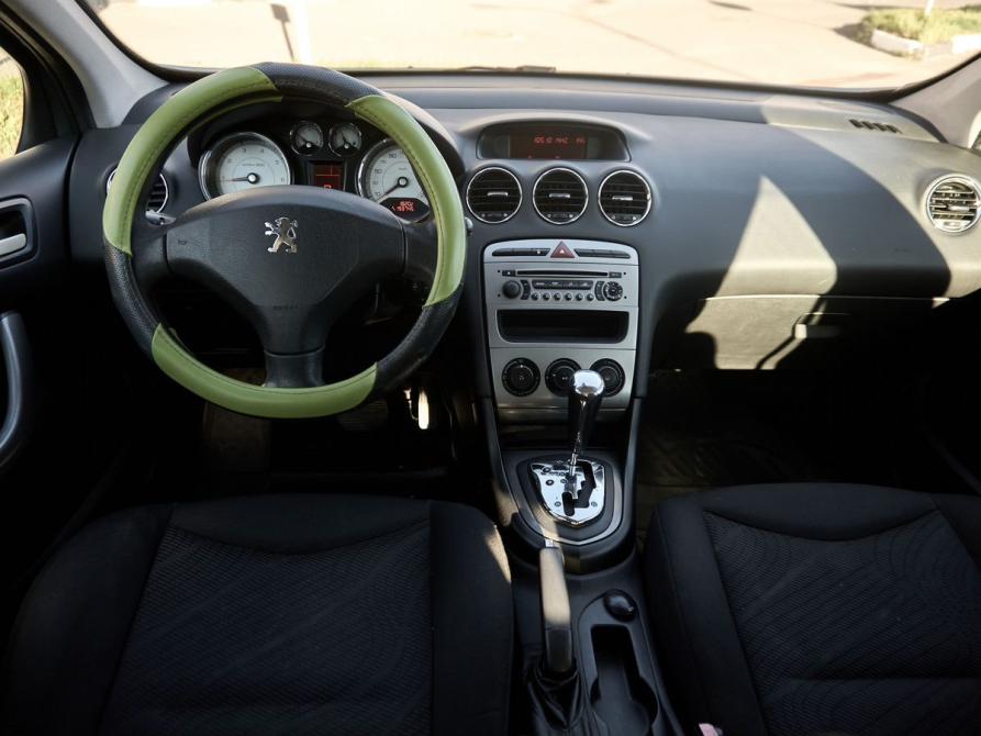Peugeot 308 I Казань  - изображение 8