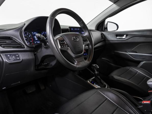 Hyundai Solaris II Рестайлинг с пробегом 2021 года, цена 1 998 000 рублей, 38366 км, седан, Автокод Объявления