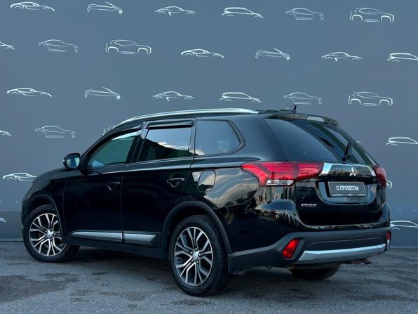Mitsubishi Outlander III Рестайлинг 2 с пробегом 2018 года, цена 1 819 600 рублей, 152066 км, внедорожник, Автокод Объявления