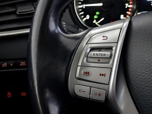 Nissan Qashqai II с пробегом 2015 года, цена 1 300 000 рублей, 172094 км, внедорожник, Автокод Объявления