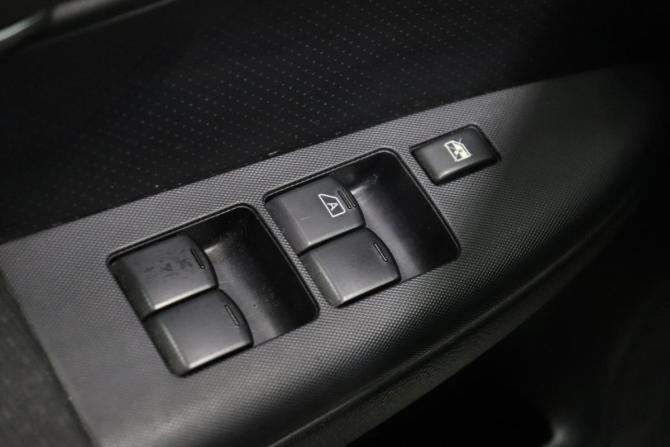 Nissan Note I Рестайлинг с пробегом 2012 года, цена 705 000 рублей, 140832 км, хэтчбек, Автокод Объявления