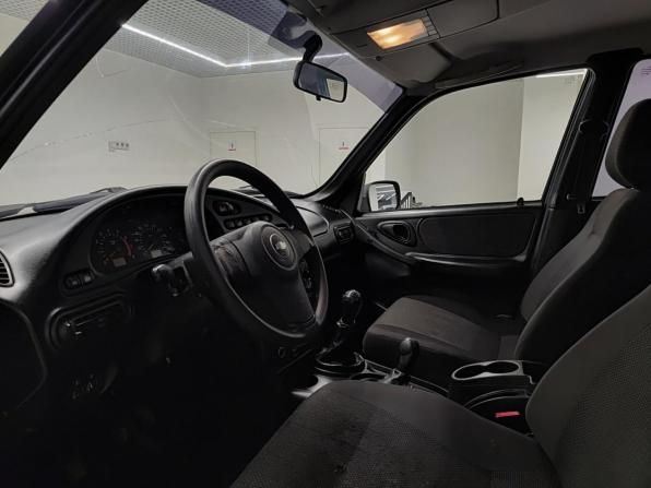 Chevrolet Niva I Рестайлинг с пробегом 2010 года, цена 419 000 рублей, 201857 км, внедорожник, Автокод Объявления