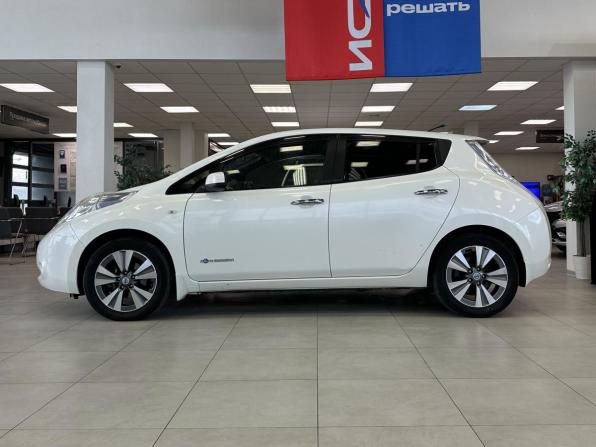 Nissan Leaf I (ZE0/AZE0) с пробегом 2012 года, цена 890 000 рублей, 169000 км, хэтчбек, Автокод Объявления
