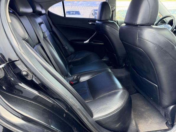Lexus IS II с пробегом 2006 года, цена 1 250 000 рублей, 185044 км, седан, Автокод Объявления