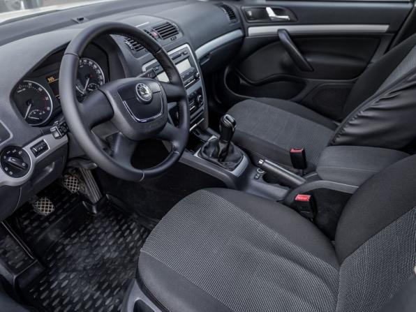 Skoda Octavia II (A5) Рестайлинг с пробегом 2012 года, цена 839 000 рублей, 210000 км, лифтбек, Автокод Объявления