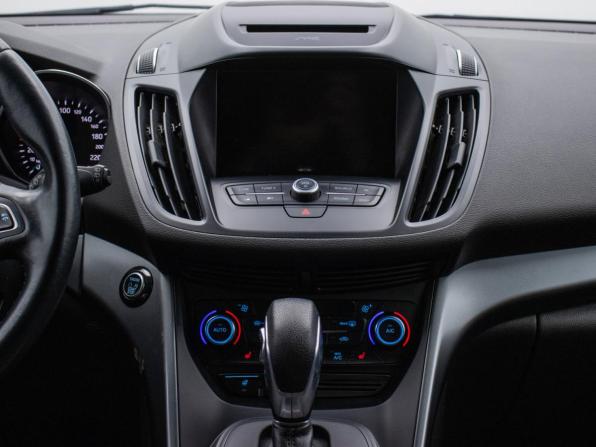 Ford Kuga II Рестайлинг с пробегом 2019 года, цена 1 619 000 рублей, 89704 км, внедорожник, Автокод Объявления