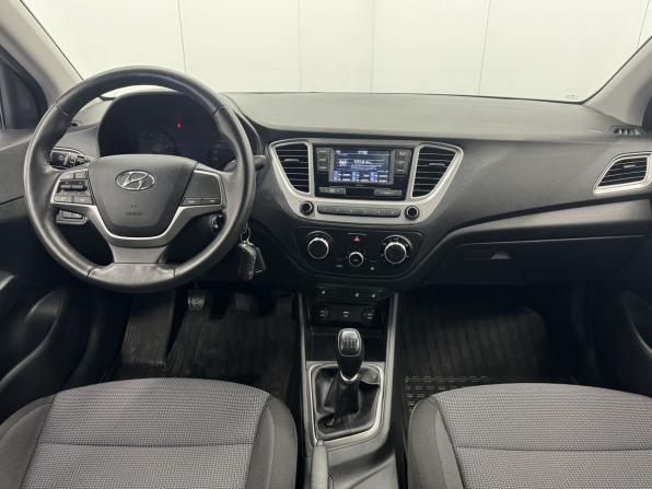 Hyundai Solaris II Рестайлинг с пробегом 2021 года, цена 1 689 000 рублей, 43362 км, седан, Автокод Объявления
