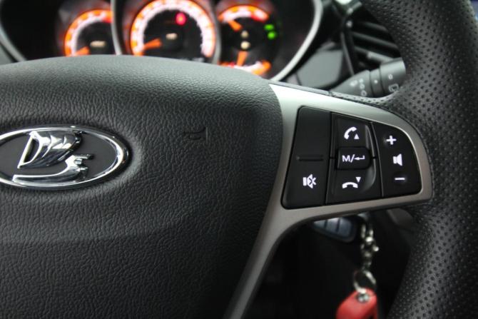 Lada (ВАЗ) Vesta I с пробегом 2019 года, цена 980 000 рублей, 74287 км, универсал, Автокод Объявления