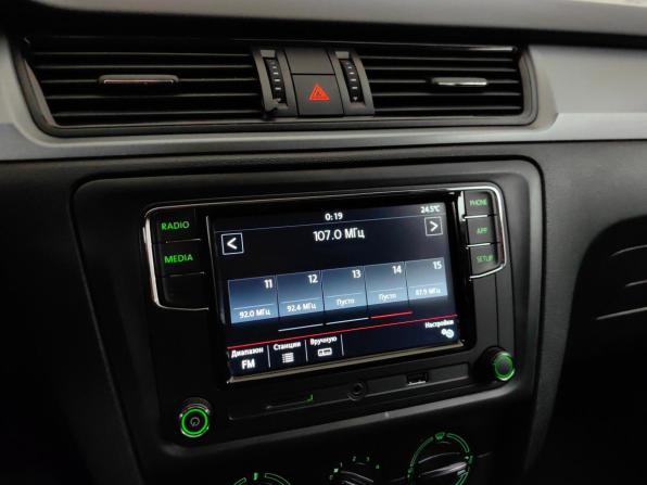 Skoda Rapid I Рестайлинг с пробегом 2018 года, цена 999 000 рублей, 123406 км, лифтбек, Автокод Объявления