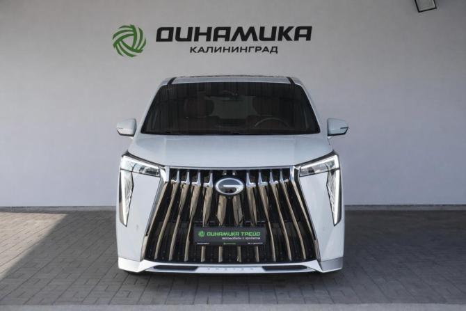 GAC M8 с пробегом 2024 года, цена 5 990 000 рублей, 12079 км, минивэн, Автокод Объявления