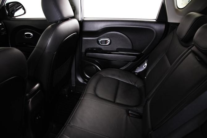 Kia Soul II Рестайлинг с пробегом 2018 года, цена 1 969 000 рублей, 118000 км, хэтчбек, Автокод Объявления