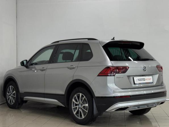 Volkswagen Tiguan II с пробегом 2019 года, цена 2 549 000 рублей, 122637 км, внедорожник, Автокод Объявления