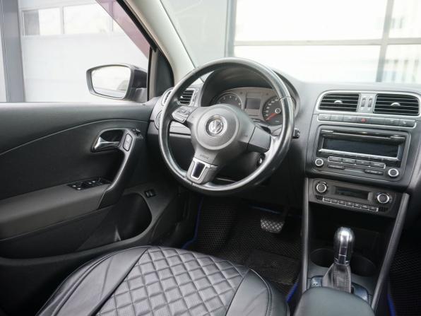 Volkswagen Polo V с пробегом 2012 года, цена 800 000 рублей, 190080 км, седан, Автокод Объявления