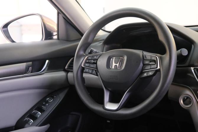 Honda Accord X с пробегом 2020 года, цена 2 219 000 рублей, 43000 км, седан, Автокод Объявления